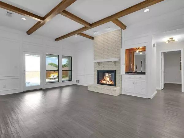 1503 Sugar Creek Drive, Carrollton, TX 75007