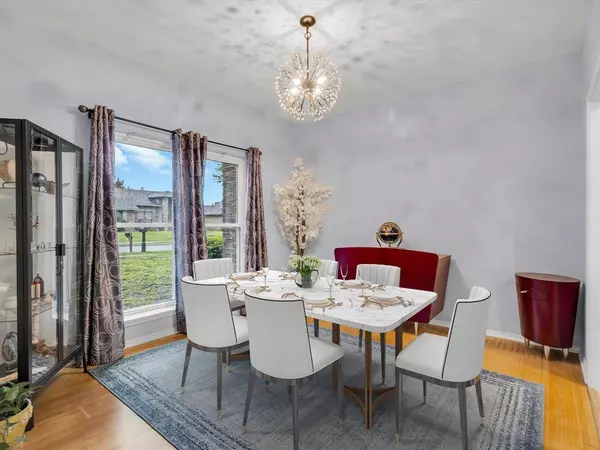 2024 Crestside Drive, Carrollton, TX 75007