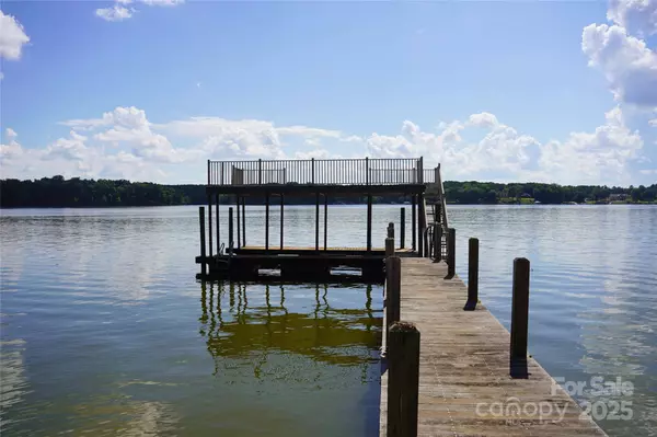 10219 Lakeshore DR, Lancaster, SC 29720