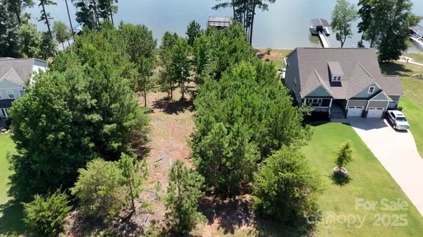 10219 Lakeshore DR, Lancaster, SC 29720