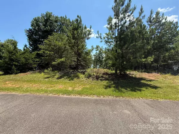 10219 Lakeshore DR, Lancaster, SC 29720