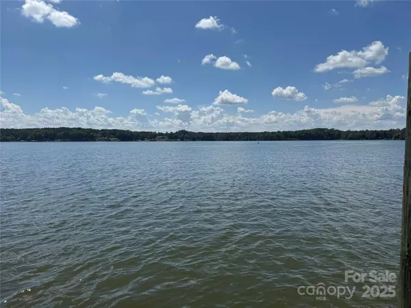 10219 Lakeshore DR, Lancaster, SC 29720