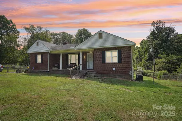 3325 Fairview DR, Gastonia, NC 28052