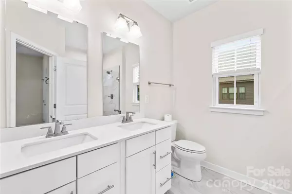 563 Nantahala DR, Charlotte, NC 28211