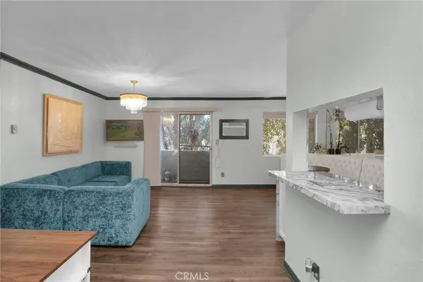1351 N Orange #205, Los Angeles, CA 90028