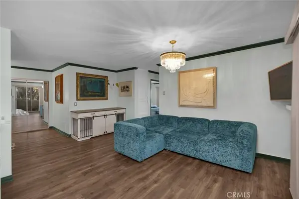 1351 N Orange #205, Los Angeles, CA 90028