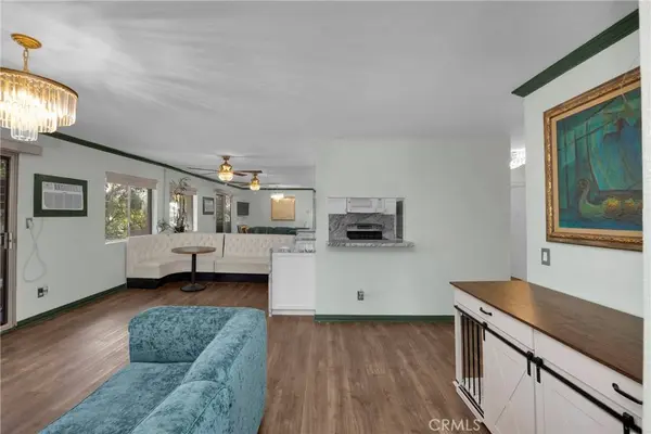 1351 N Orange #205, Los Angeles, CA 90028
