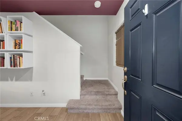 14865 W Maple Ter, Panorama City, CA 91402