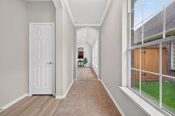 5319 Juniper Terrace LN, Katy, TX 77494