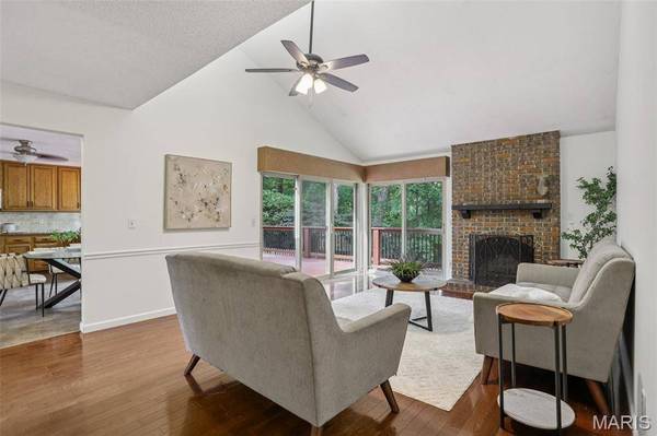 1520 Ploma DR, Ballwin, MO 63021