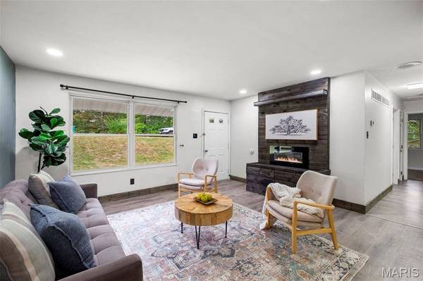 5549 Carter DR, House Springs, MO 63051