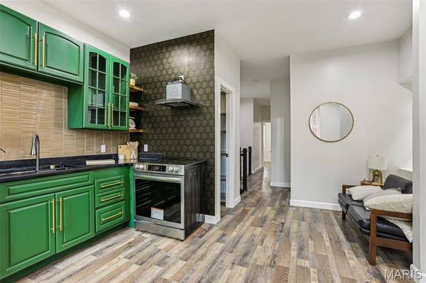 3830 Ohio AVE, St Louis, MO 63118