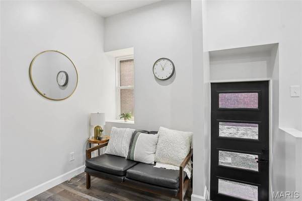 3830 Ohio AVE, St Louis, MO 63118