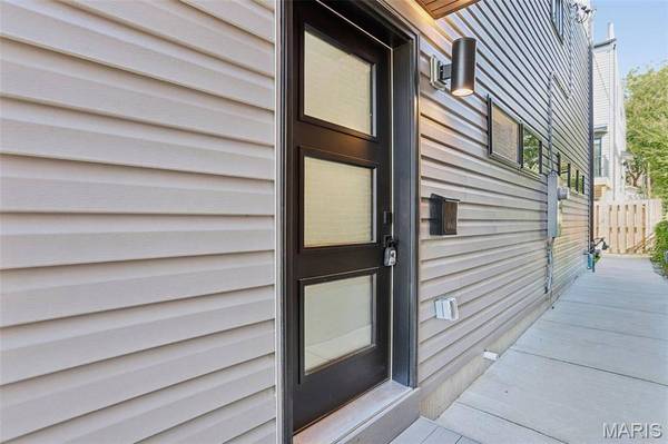 2732 59th ST, St Louis, MO 63139