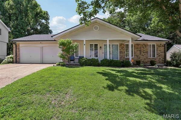 987 Century Oaks DR