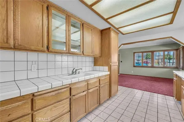 704 E Stearns AVE, La Habra, CA 90631