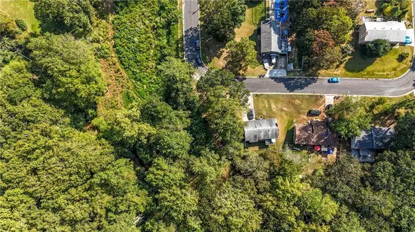 2627 Carol CIR, Douglasville, GA 30135