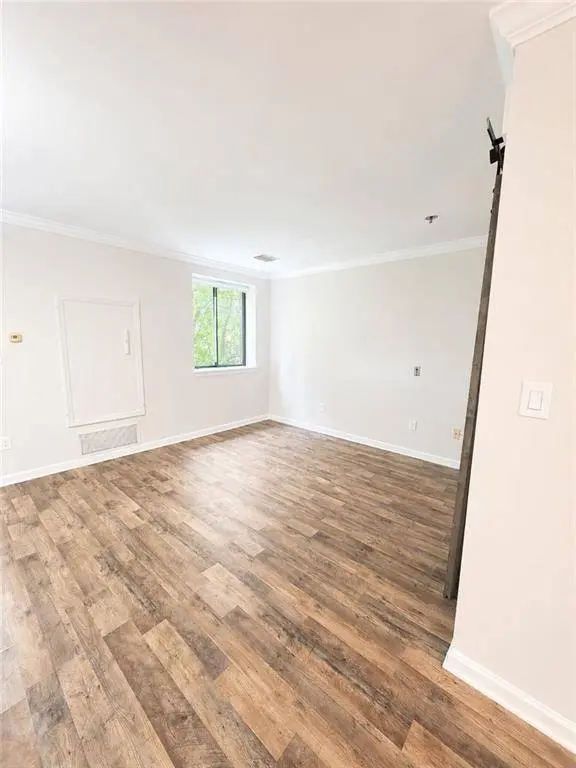 300 Johnson Ferry RD #A406, Atlanta, GA 30328