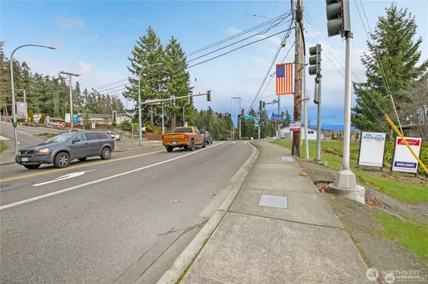 18525 Veterans Memorial DR E, Bonney Lake, WA 98391