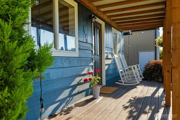 1425 Collins RD, Buckley, WA 98321