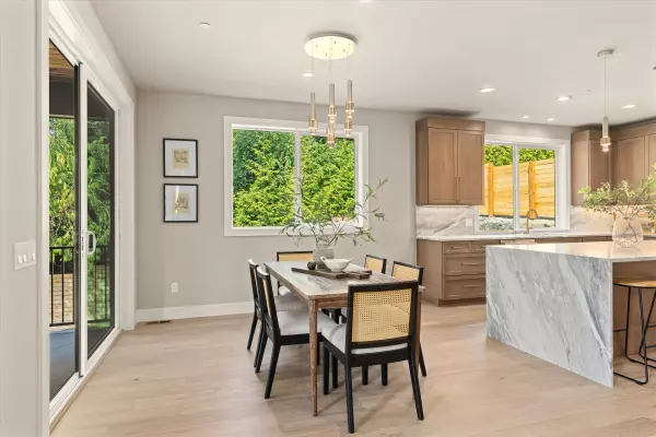 Kenmore, WA 98028-2816,18520 83rd Ave NE