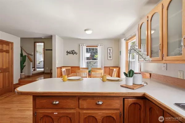 2681 S East Camano Island Dr, Camano Island, WA 98282