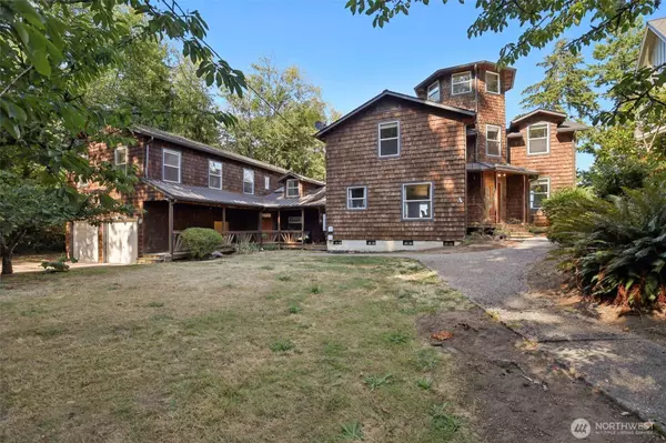 2681 S East Camano Island Dr, Camano Island, WA 98282