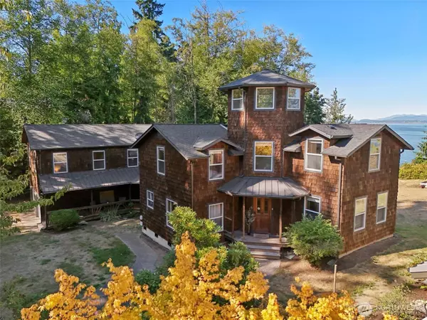 2681 S East Camano Island Dr, Camano Island, WA 98282