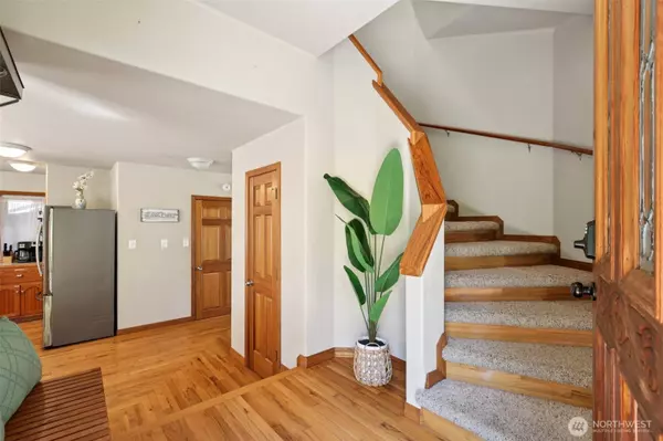 2681 S East Camano Island Dr, Camano Island, WA 98282