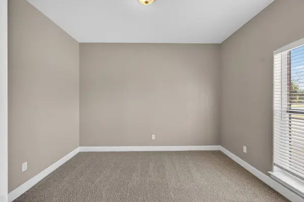 320 Cathedral Sq, Beaumont, TX 77701