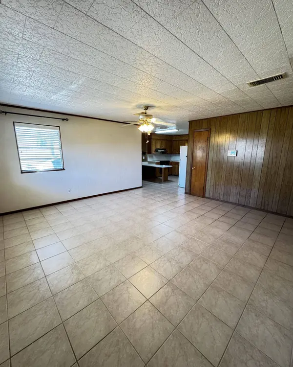 2417 8th, Port Neches, TX 77651