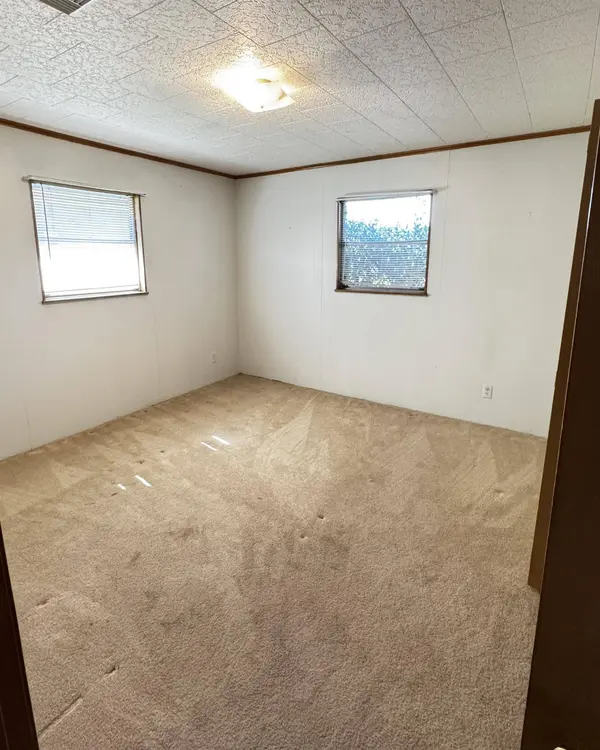 2417 8th, Port Neches, TX 77651