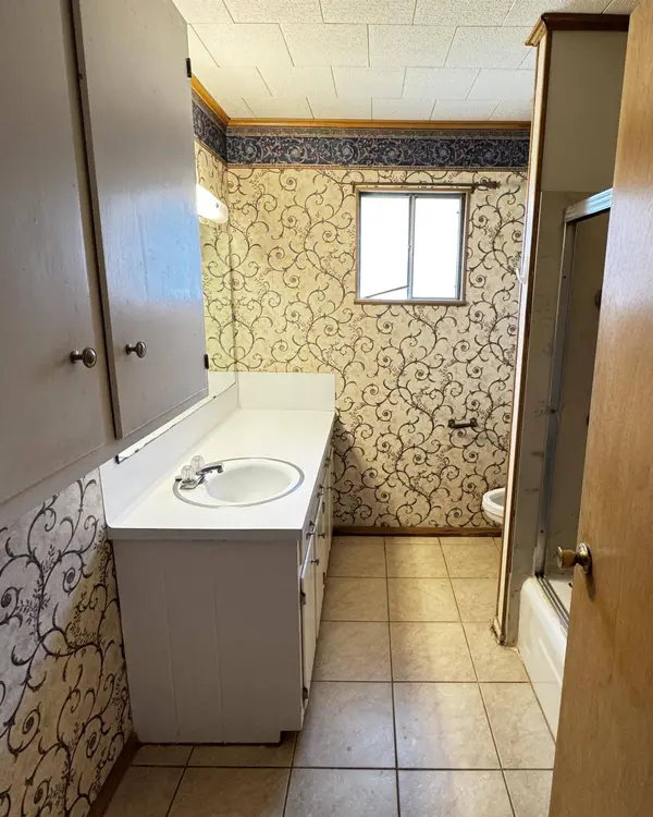 2417 8th, Port Neches, TX 77651