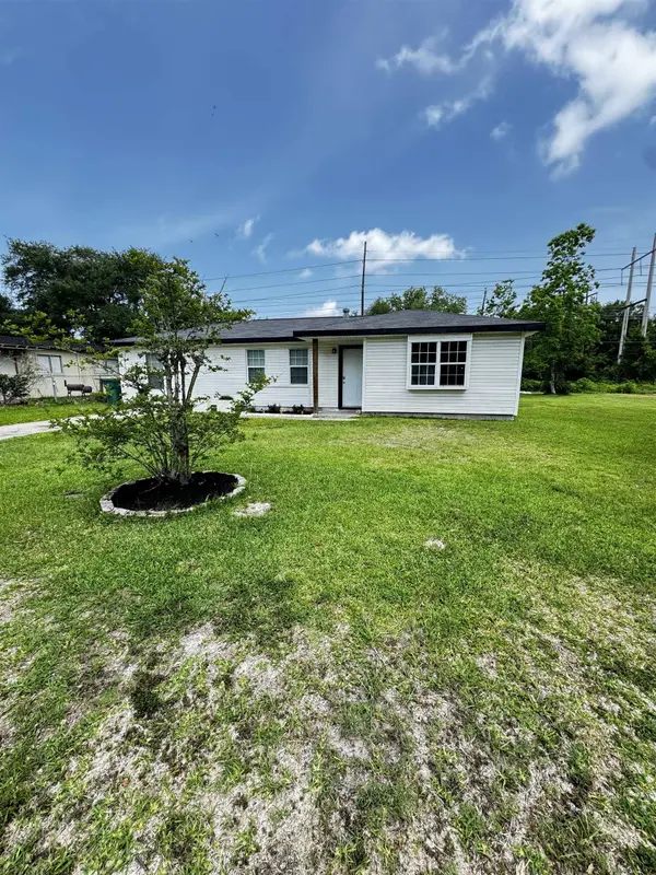 3750 Ridgemont, Orange, TX 77630