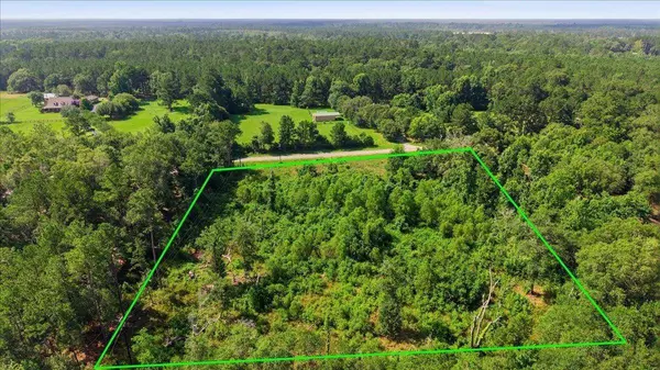 335 County Road 797, Buna, TX 77612