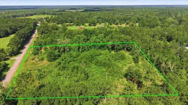 335 County Road 797, Buna, TX 77612