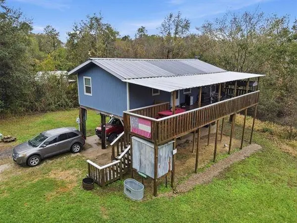 2753 W Claire, Orange, TX 77630-9702
