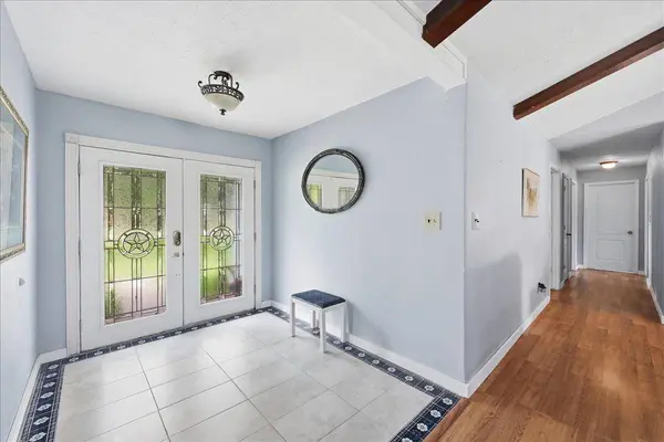 186 Poinsetta, Bridge City, TX 77611