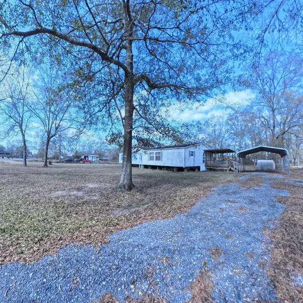 195 Oak Grove, Vidor, TX 77662