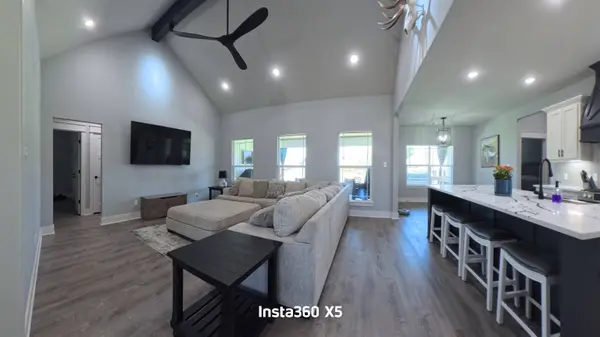 1274 Bourbon St, Bridge City, TX 77611