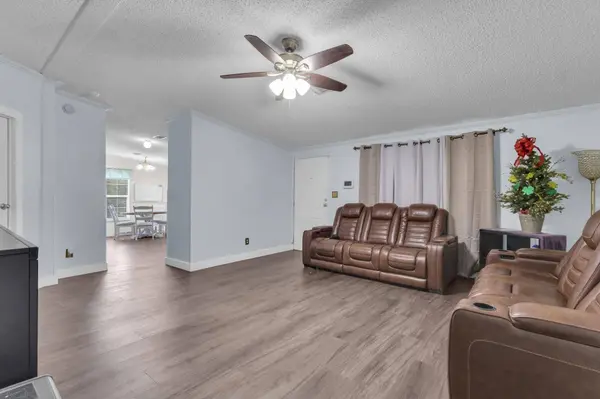 420 W Hartel, Sour Lake, TX 77659