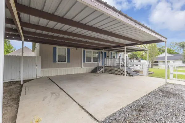 420 W Hartel, Sour Lake, TX 77659