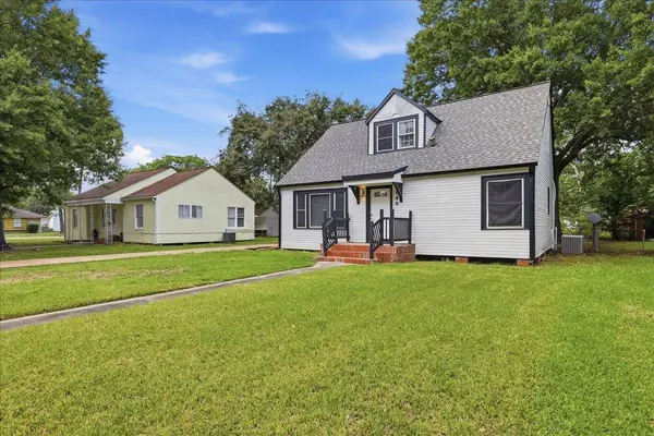 3140 Alamo Ave, Port Arthur, TX 77642