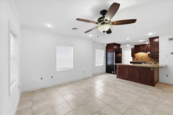 1101 Macarthur Drive, Port Neches, TX 77651
