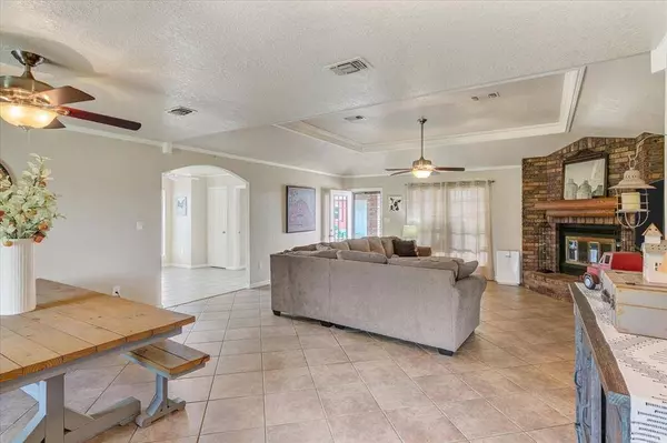 817 Norbert ST, Bridge City, TX 77611