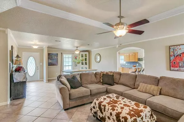 817 Norbert ST, Bridge City, TX 77611