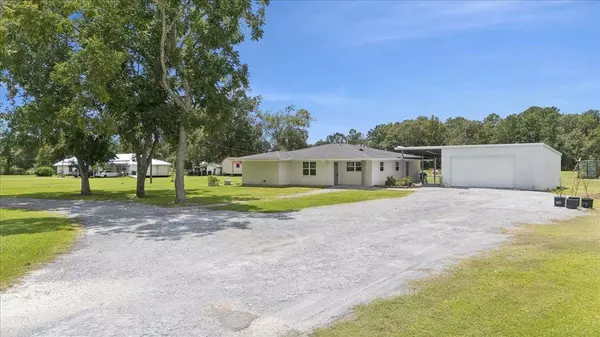 379 Rose Ln, Orange, TX 77632