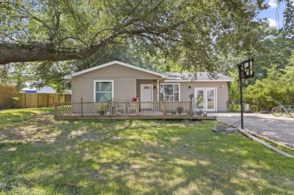315 N 3rd St, Nederland, TX 77627