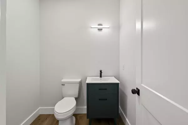 2777 Poydras CT, Nederland, TX 77627