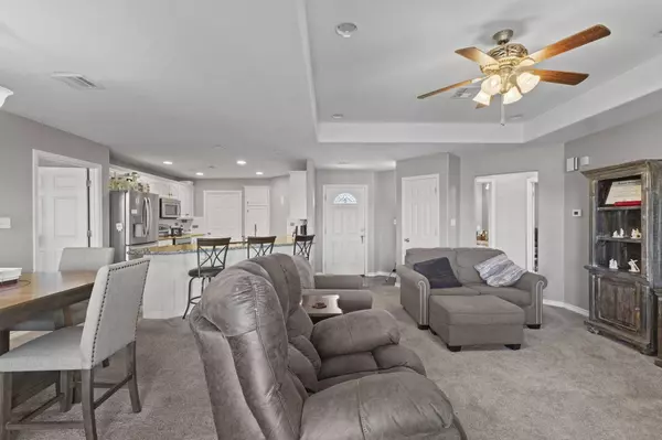 4085 Lake Arthur Dr, Port Arthur, TX 77627